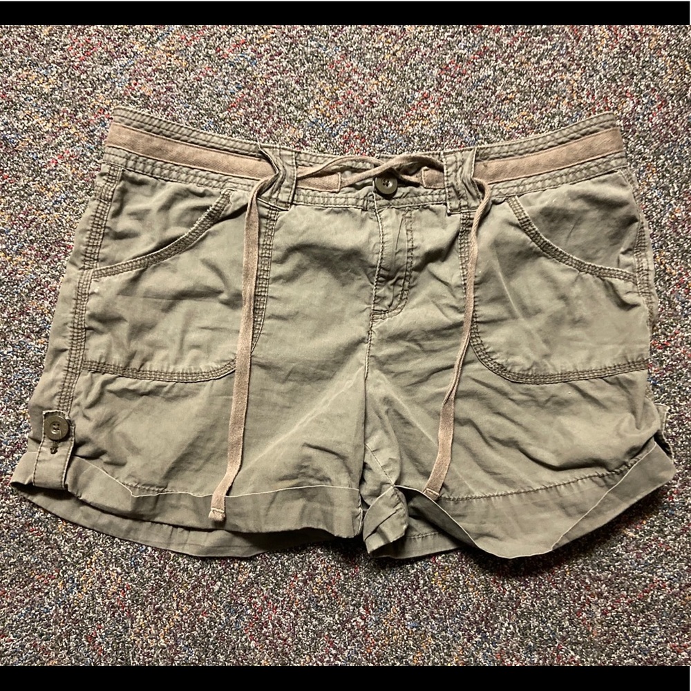 Cami Green shorts size 10